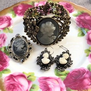 Vintage black rhinestone cameo lot earrings brooch pendant bracelet